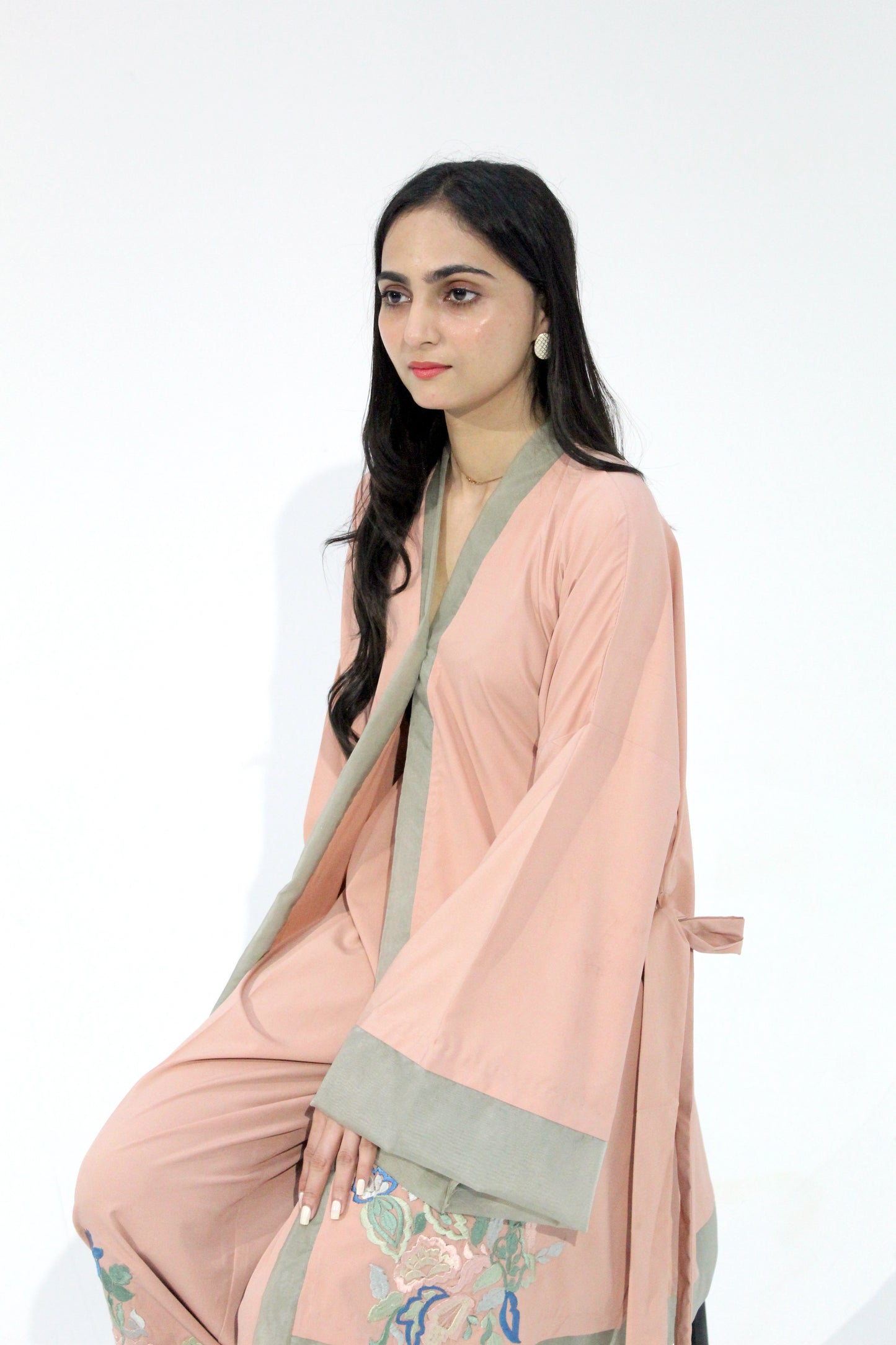 Rosebay - Sangemur Handmade Embroidered Two Piece Korean Kimono Style Set